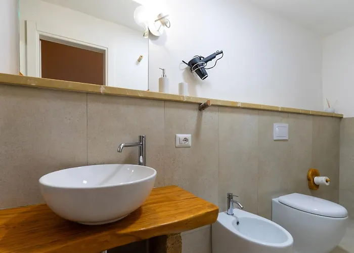 Bed & Breakfast Le Antiche Dimore Di Cadia 4*