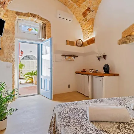 Le Antiche Dimore Di Cadia Bed and Breakfast